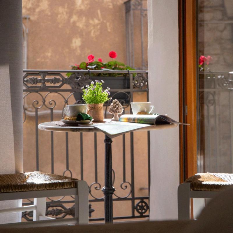 Porta Soprana Luxury Guest House & Spa Sclafani Ngoại thất bức ảnh